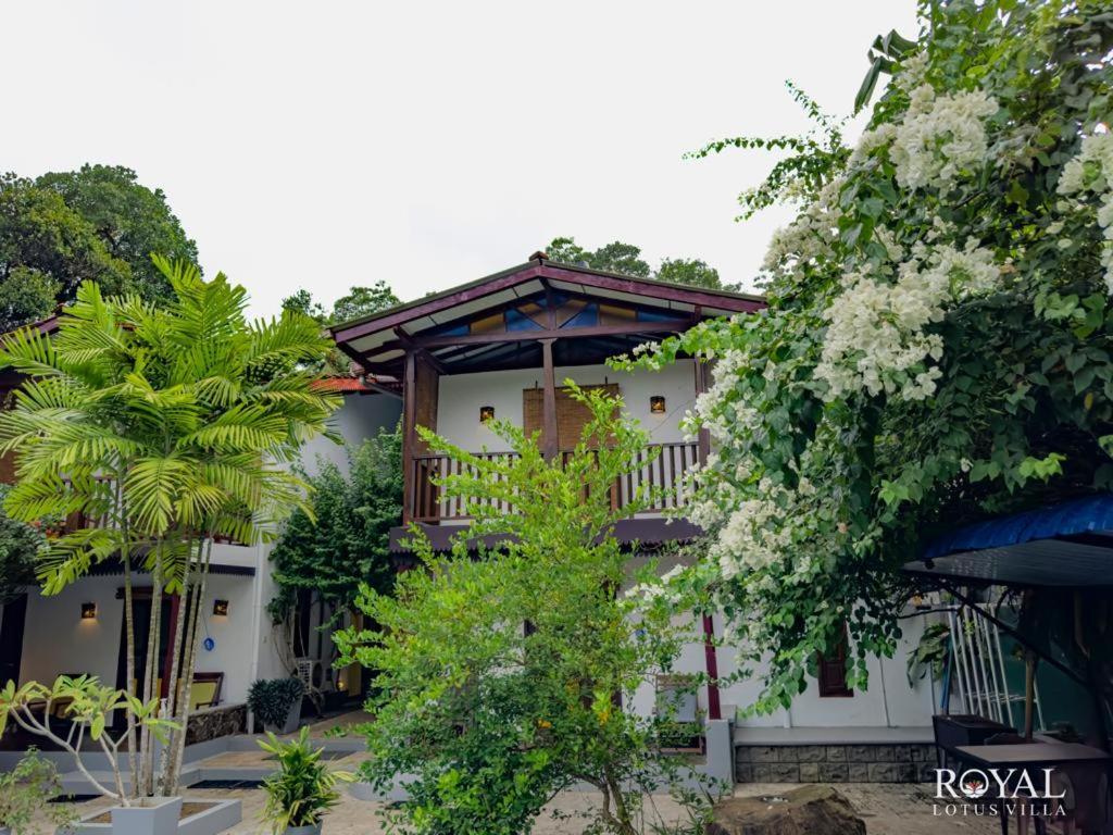 Royal Lotus Villa - Full Villa Rate 우나와투나 외부 사진